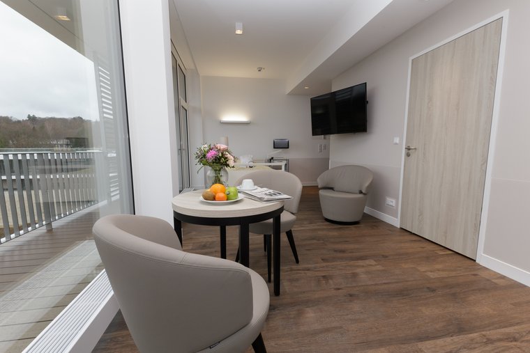 Junior Suite Raumbild - Benedictus Krankenhaus Feldafing