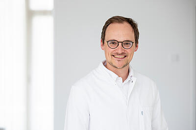 Dr. Lukas Werle